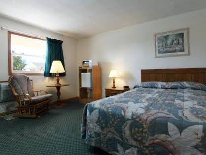 Americas Best Value Inn Suburban Emmetsburg Екстериор снимка