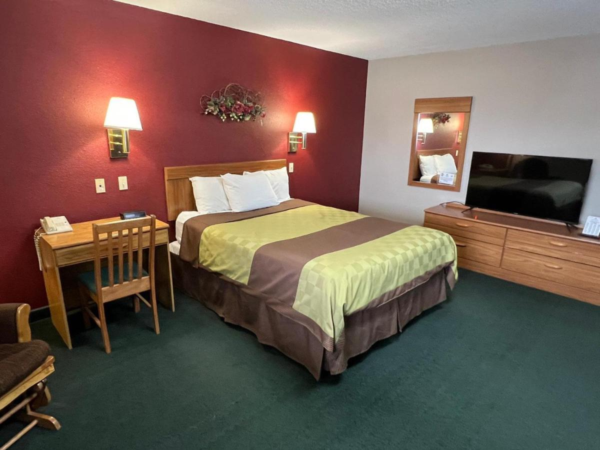Americas Best Value Inn Suburban Emmetsburg Екстериор снимка