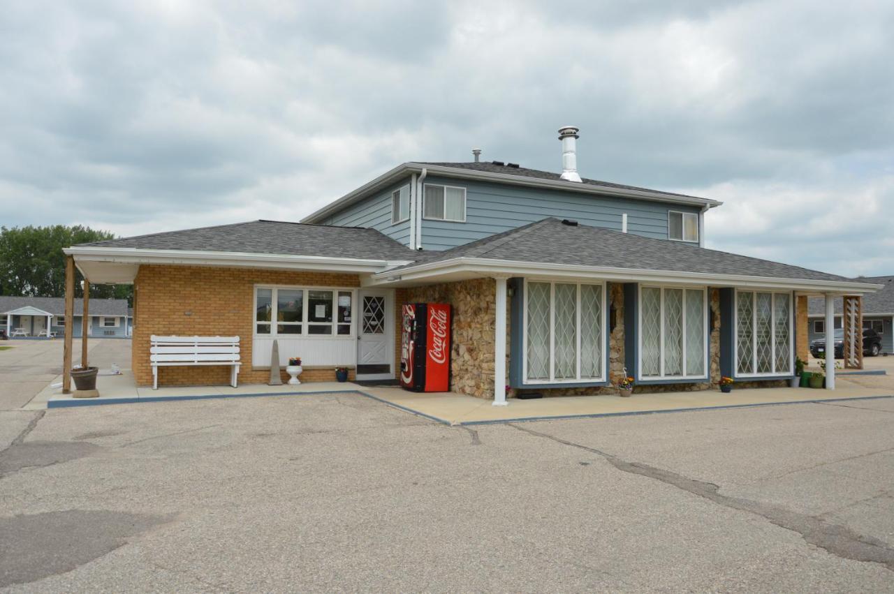 Americas Best Value Inn Suburban Emmetsburg Екстериор снимка