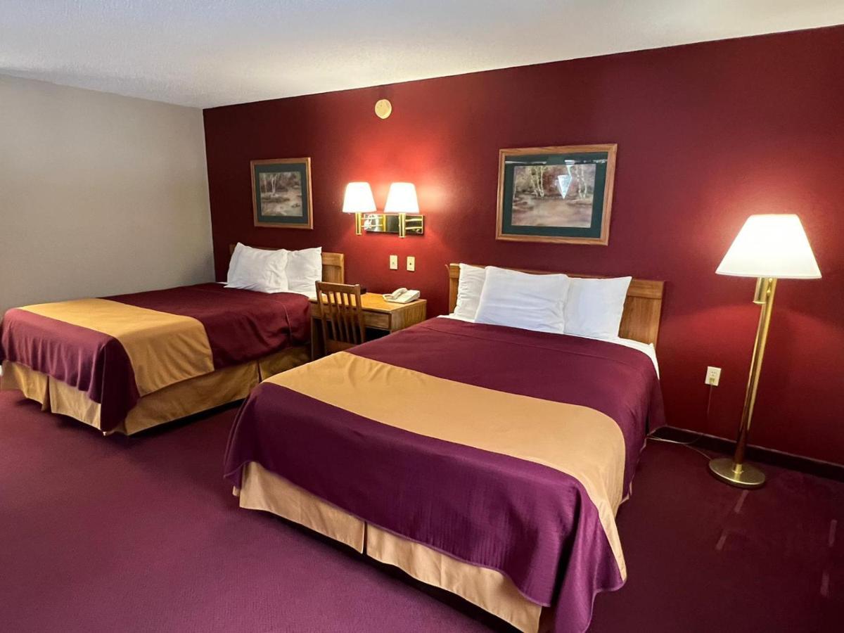 Americas Best Value Inn Suburban Emmetsburg Екстериор снимка
