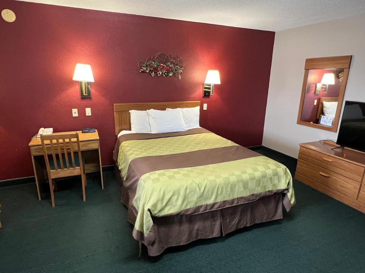 Americas Best Value Inn Suburban Emmetsburg Екстериор снимка